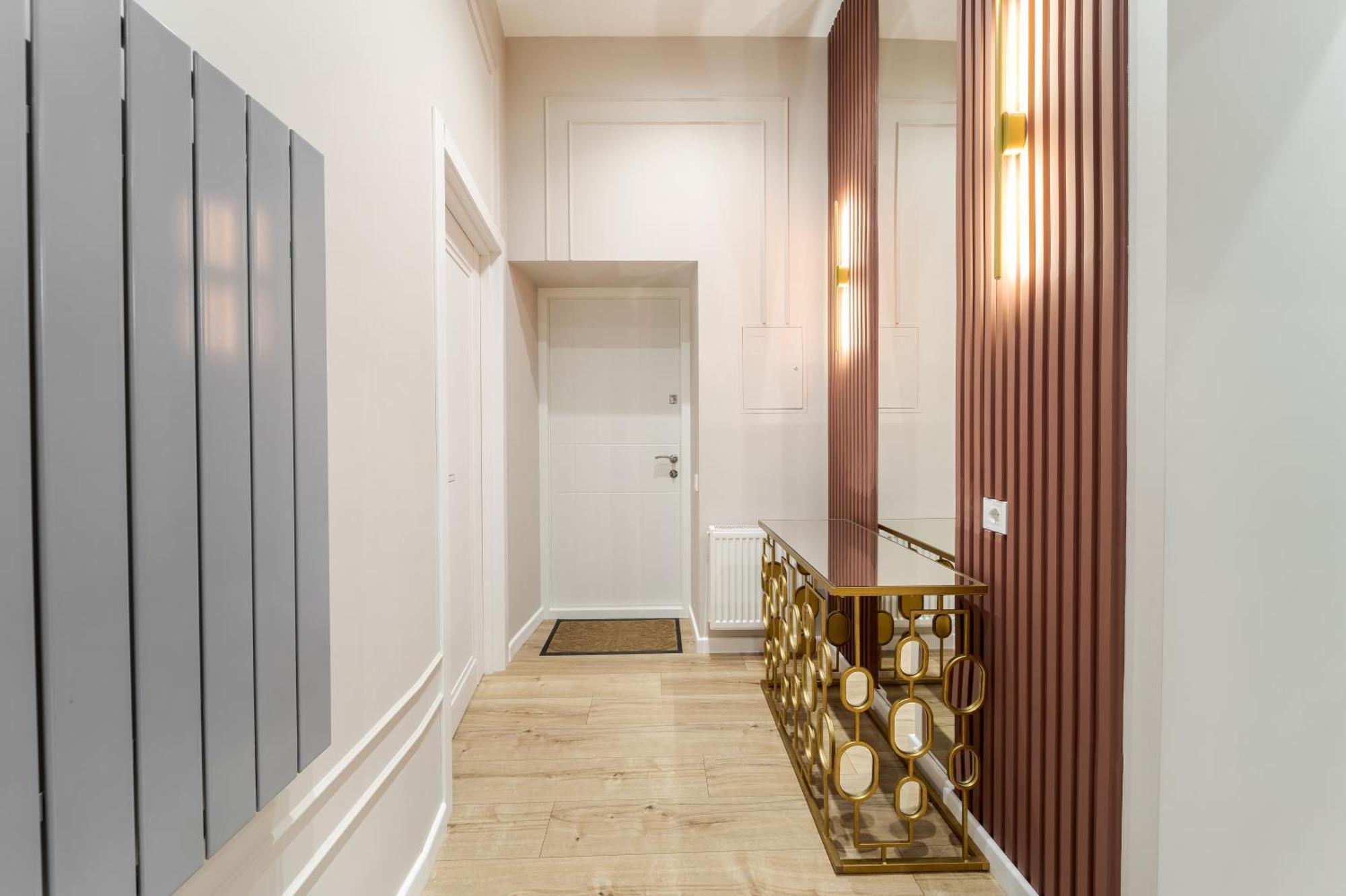 Leogrand Apartments On Leontovycha 17 ลวีฟ ภายนอก รูปภาพ